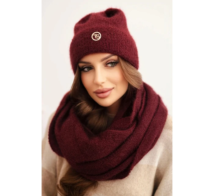 Dámská souprava s čepicí a model 21441702 z měkké pleteniny bordový - K-Fashion