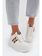 Dámské tenisky na platformě s přezkou Bílá leopardí vzor Palvessa Dámské tenisky na platformě s přezkou Bílá leopardí vzor Palvessa