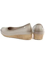 Dámské polobotky na podpatku béžové Vinceza 39987