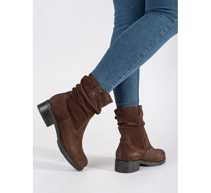 Zajímavé dámské černé  kotníčkové boty Obcas