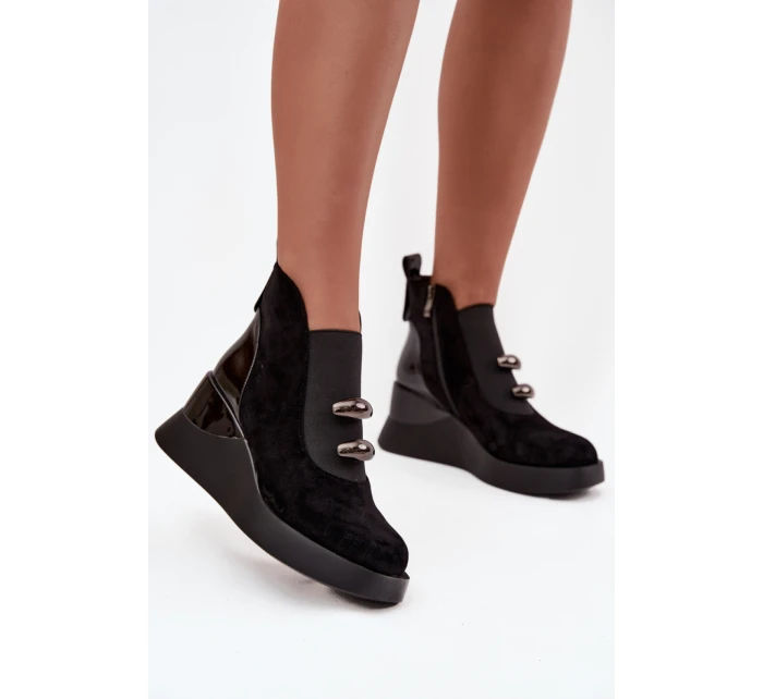 Boty na klínovém podpatku model 220505 Step in style Boty na klínovém podpatku model 220505 Step in style