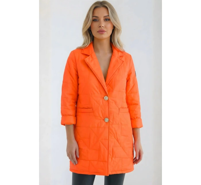 Dámská bunda Plus Size prošívaná s ozdobnými knoflíky a límcem neonově oranžová Dámská bunda Plus Size prošívaná s ozdobnými knoflíky a límcem neonově oranžová