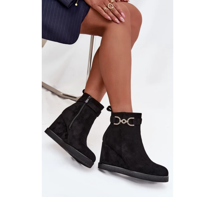 Dámské kotníkové boty na platformě s ozdobným detailem Černé Marivana
