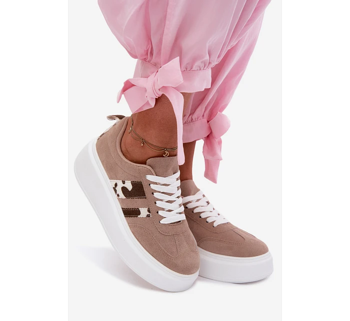 Dámské Tenisky na Masivní Platformě s Umělou Semišovou Nášivkou Béžové Averin