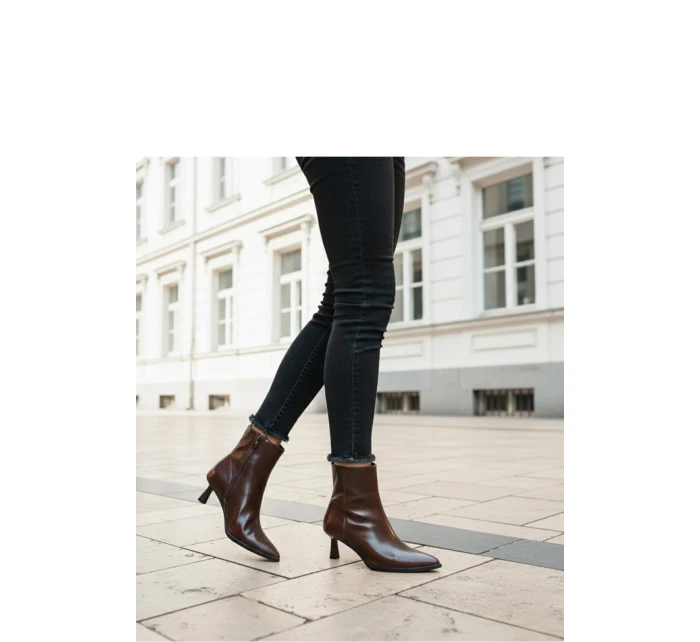 Boty na podpatku model 222369 Solea Boty na podpatku model 222369 Solea