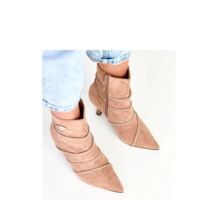 Boty na podpatku  model 217923 Solea