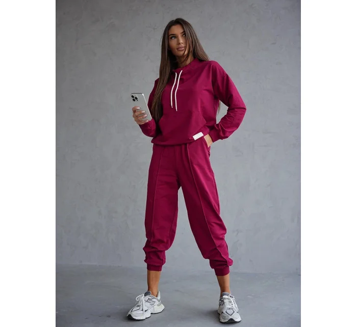 Dámský teplákový komplet ve vínové bordó barvě mikina se stojáčkem a kalhoty model 21802225 - Moon Dámský teplákový komplet ve vínové bordó barvě mikina se stojáčkem a kalhoty model 21802225 - Moon