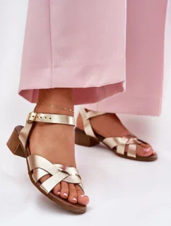 Sandály na podpatku  model 212124 Step in style