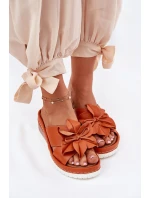 Kožené Dámské Sandály Na Klínu S Dekorativním  Oranžové model 21693589 - Artiker