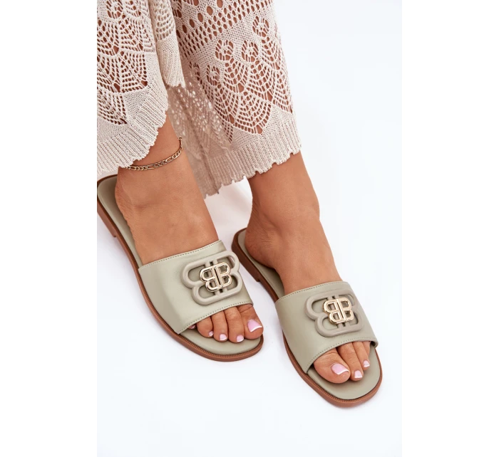 Ploché Dámské Pantofle S Ozdobným Detalem Zelené model 21699585 - Boto Ploché Dámské Pantofle S Ozdobným Detalem Zelené model 21699585 - Boto