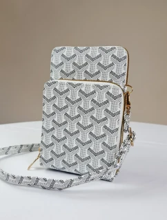 model 21074886 - Bruno Rossi