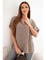 Dámská bavlněná halenka oversize s výstřihem do V a krajkou fango Dámská bavlněná halenka oversize s výstřihem do V a krajkou fango