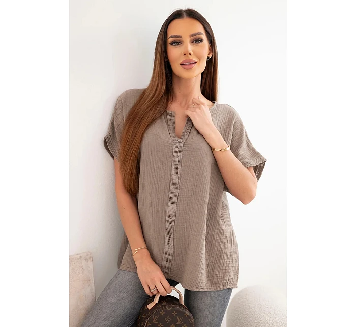 Dámská bavlněná halenka oversize s výstřihem do V a krajkou fango Dámská bavlněná halenka oversize s výstřihem do V a krajkou fango