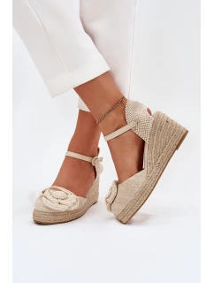 Dámské Sandály Na Klínu S Pletením A Háčkovanou Květinou Béžové Ismilea