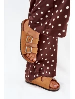 Dámské sandály na korkové platformě s přezkami Camel model 21704361 - Boto Dámské sandály na korkové platformě s přezkami Camel model 21704361 - Boto