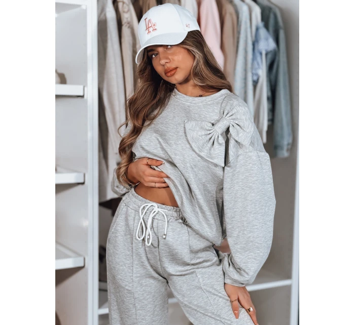 Dámská tepláková souprava nadměrné velikosti světle šedá Dstreet model 21984434 - FashionStreet
