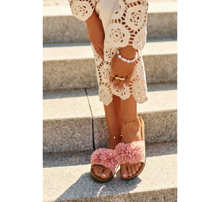 Nazouváky Na Korkové Podrážce Růžové model 21554725 - EVENTO