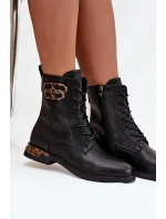 Dámské botky Artiker – černé, zateplené, s ozdobou, na nízkém podpatku Dámské botky Artiker – černé, zateplené, s ozdobou, na nízkém podpatku