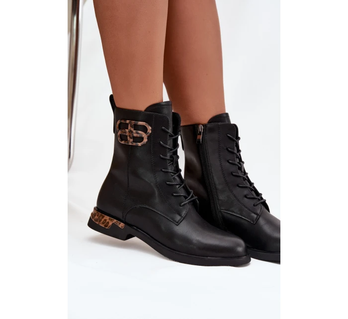 Dámské botky Artiker – černé, zateplené, s ozdobou, na nízkém podpatku Dámské botky Artiker – černé, zateplené, s ozdobou, na nízkém podpatku