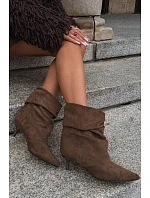 Přezkové kotníkové boty typu Slouchy na podpatku Khaki Loralia Přezkové kotníkové boty typu Slouchy na podpatku Khaki Loralia