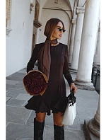 M880 Šaty s volánkovým lemem - hnědé