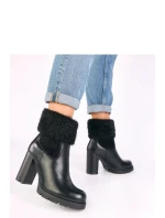 Boty na podpatku  model 221642 Solea