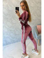 Velurová souprava s nápisem Queen tmavě růžová Velurová souprava s nápisem Queen tmavě růžová