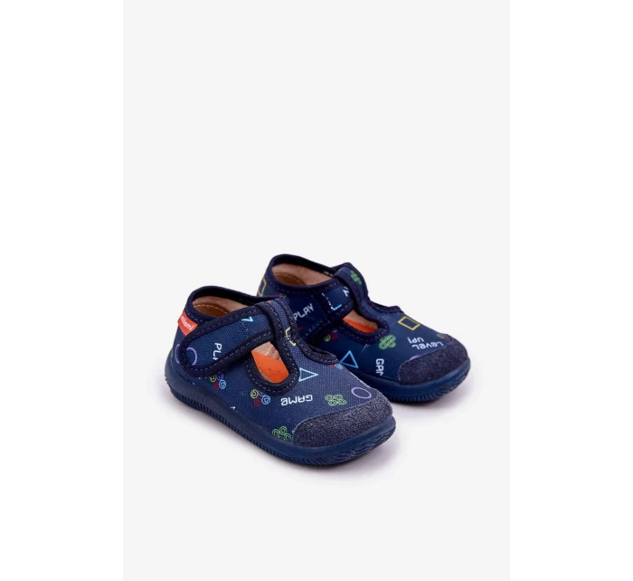 Dětské elastické papuče na suchý zip – tmavě modré Ambette Dětské elastické papuče na suchý zip – tmavě modré Ambette