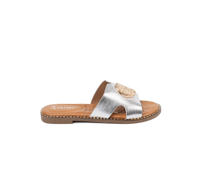 Klasické  nazouváky stříbrné dámské na plochém podpatku