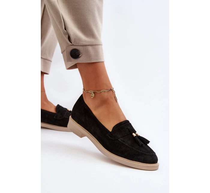 Černé Dámské Semišové Mokasíny Na Ploché Podrážce model 21652477 - Zazoo Černé Dámské Semišové Mokasíny Na Ploché Podrážce model 21652477 - Zazoo