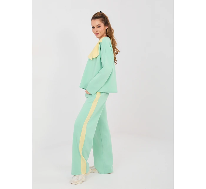 IT DR tepláky 22220.88 světle zelená IT DR tepláky 22220.88 světle zelená