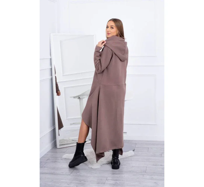 Zateplené šaty s delšími stranami mocca Zateplené šaty s delšími stranami mocca