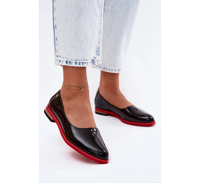 Kožené lakované baleríny model 22123177 Černé - Maciejka