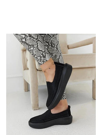 Dámské polobotky model 21253430 černé Solea - SWEET SHOES