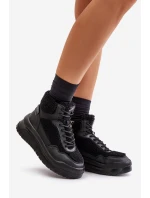 Dámské sneakersy na platformě s kožíškem typu beránek Lee Cooper LCJ-24-47-3145 Černé