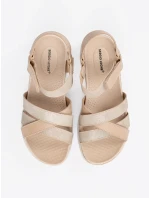 Moderní dámské Jasnobeżowy  sandály platforma