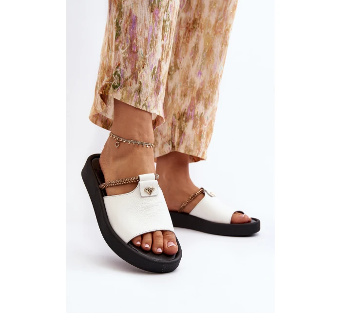 Dámské kožené žabky model 21646246 - Zazoo