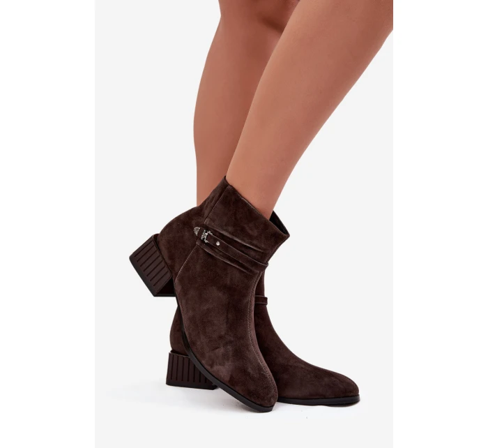 Dámské boty z přírodního semiše na klínu zateplené model 21715526 čokoládové - D&A