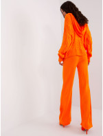 Oranžový ležérní set se svetrem s kapucí