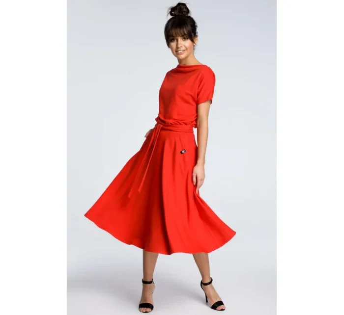 B067 Rozšířené šaty - červené