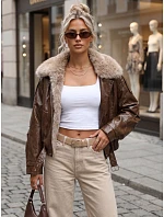 Kurtka damska zimowa z i z futerkiem brązowa model 22386909 - FashionStreet Kurtka damska zimowa z i z futerkiem brązowa model 22386909 - FashionStreet