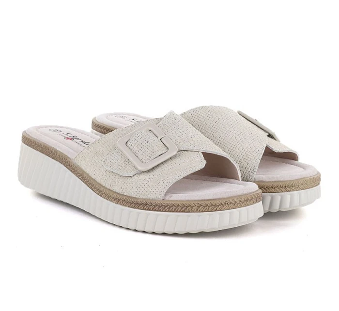 Dámské kožené žabky na platformě beige model 22097155 - S.Barski