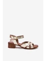 Kožené sandály na podpatku  zlaté model 21694228 - Zazoo