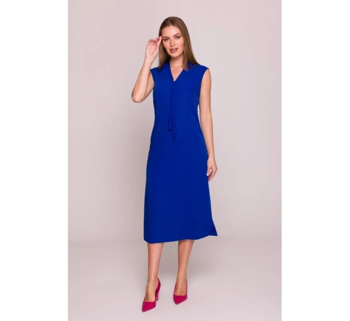 S410 Šaty áčkového střihu s vázáním a výstřihem do V - královsky modré