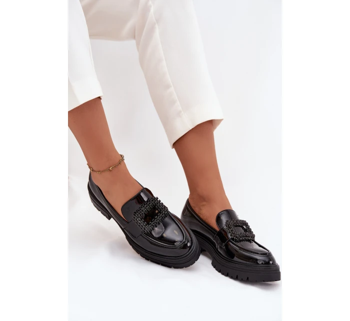 Lakované polobotky dámské s ozdobnou sponou Černé model 21710828 - Boto Lakované polobotky dámské s ozdobnou sponou Černé model 21710828 - Boto