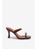 Dámské lodičky na s ozdobným detailem Čokoládové model 21943388 - Boto