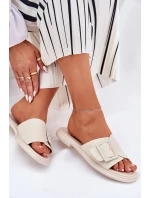 Dámské kožené pantofle s přezkou D&A – béžové Dámské kožené pantofle s přezkou D&A – béžové