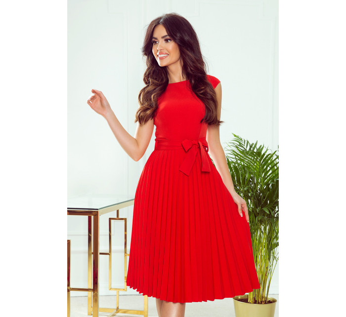 LILA - Červené dámské plisované šaty s krátkými rukávy 311-1 LILA