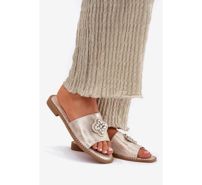 Dámské Pantofle Na Plochém Podpatku S Ozdobným Detalem S.Barski KV51-087 Zlaté