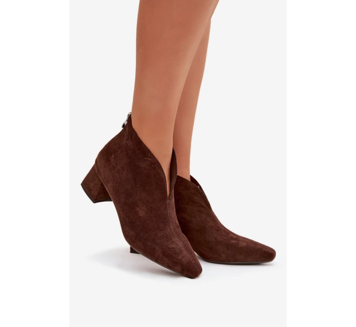 Dámské kotníkové boty na klínu s čokoládové model 21919531 - Boto